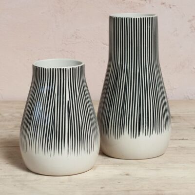 Matamba Ceramic Vase - Black Lines - Large 19 X 10cm (dia)
